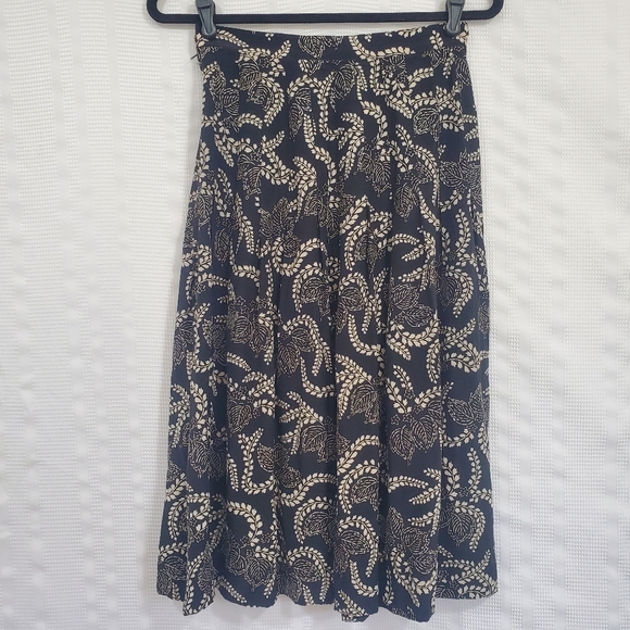 VINTAGE ALCOTT AND ANDREWS 100% Silk Skirt Midi Skirt Waist Size 28" - Picture 4 of 4